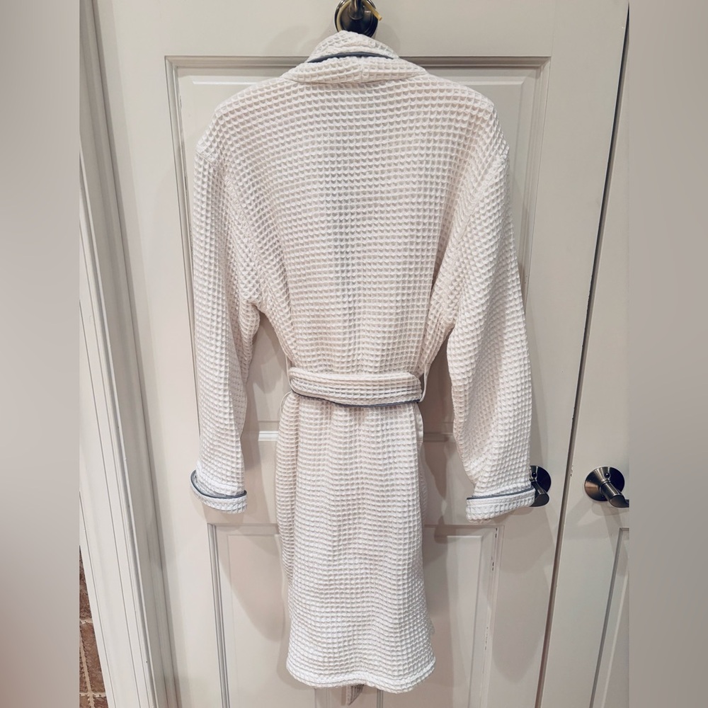 Boll & Branch Waffle Knit Robe - Picture 4 of 6